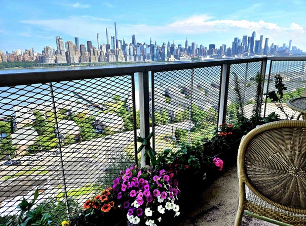 6600 BLVD EAST, West New York, NJ 07093