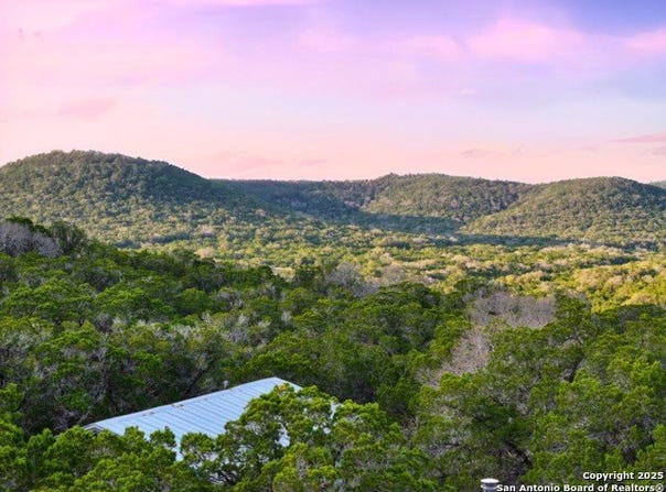 382 Windmill Hill, Pipe Creek, TX 78063