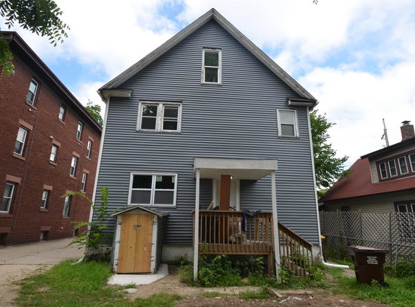1619 Charles, ROCKFORD, IL 61104