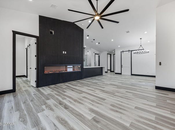 2755 W Villa Loop, Show Low, AZ 85901
