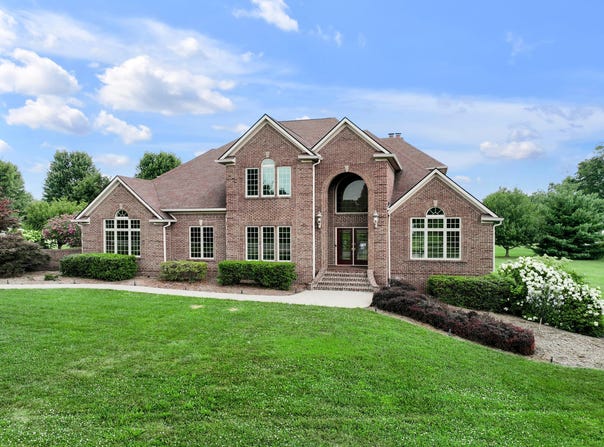 1004 Wil Rose Lane, Versailles, KY 40383