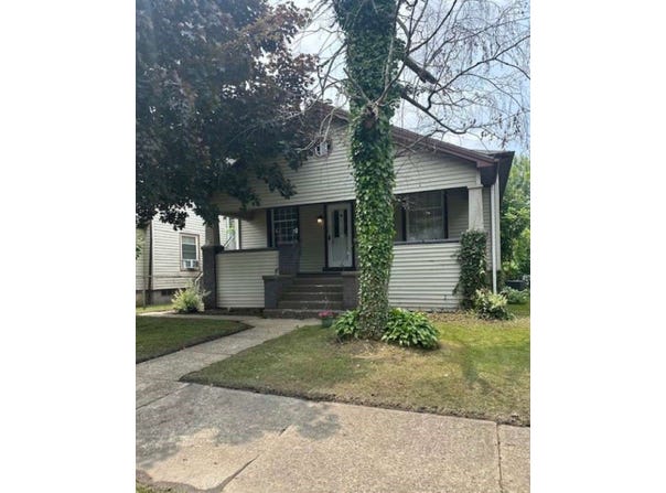 448 Baldwin Ave, Sharon, PA 16146