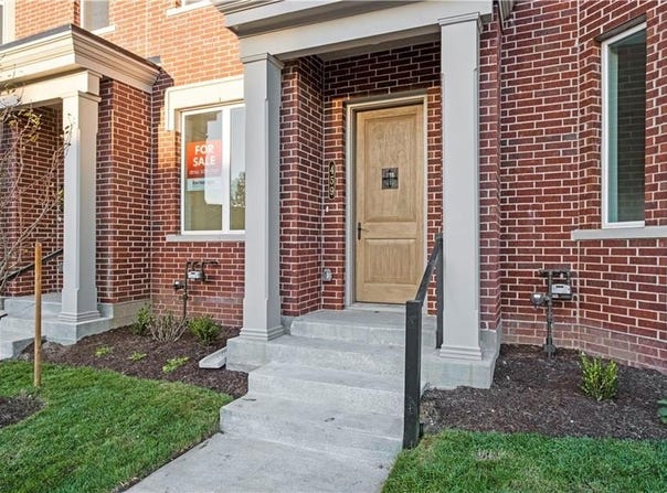 459 SW Longview Boulevard, Lee's Summit, MO 64081