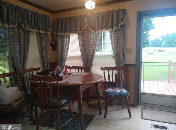 109 HONEY LOCUST CIRCLE, DOVER, PA 17315