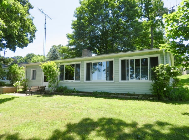 134 Cottage Drive Drive, Horton, MI 49246