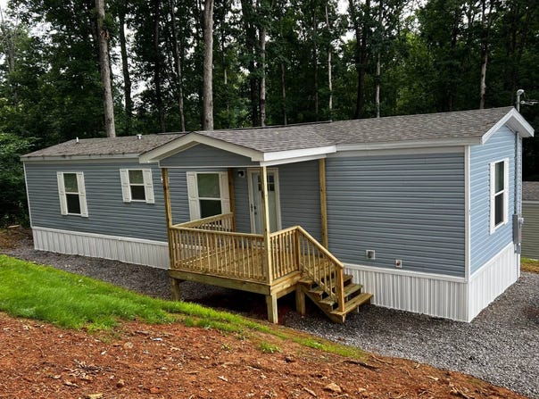557 Bear Hollow Rd, Rogersville, TN 37857