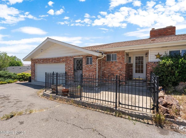 3725 El Rancho Drive, Sun Valley, NV 89433