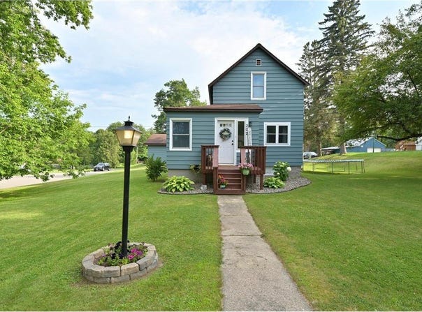 302 Mitchell Street, Coleraine, MN 55722