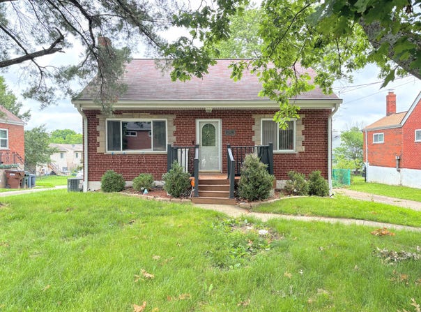 332 Swan Circle, Elsmere, KY 41018
