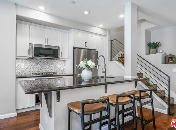 5510 W 149th Pl, Hawthorne, CA 90250