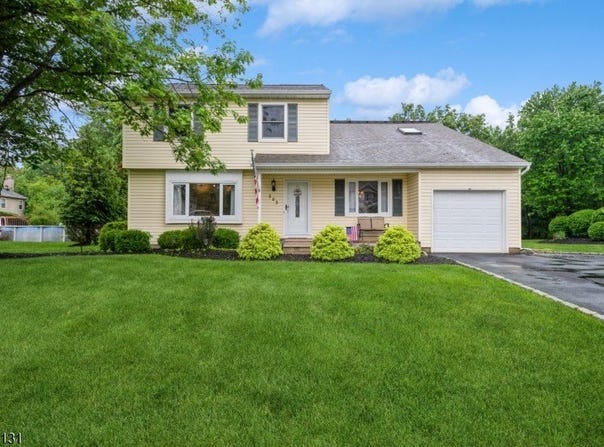 505 Sheppard Ct, Hillsborough Twp., NJ 08844-3492