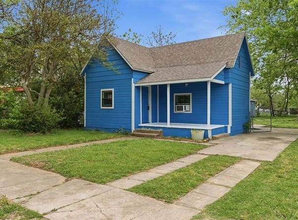 127 E Walker Street, Denison, TX 75021