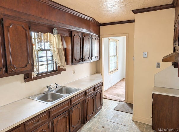 1221 41st Street, Birmingham, AL 35208