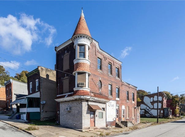 1900 Saint Ives St, Manchester, PA 15212