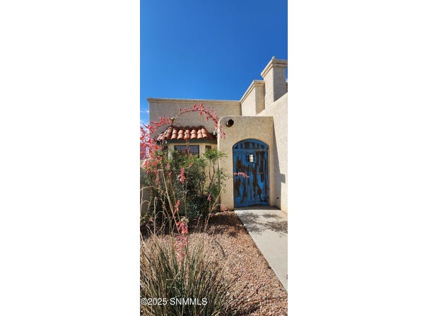2108 Stone Pine Drive, Las Cruces, NM 88012