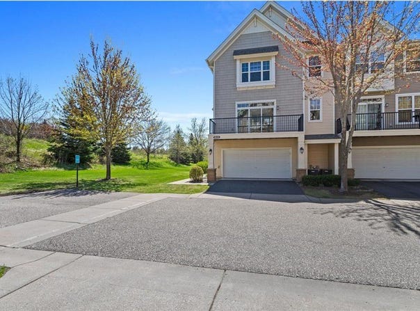 3611 Hazel Trail, Woodbury, MN 55129