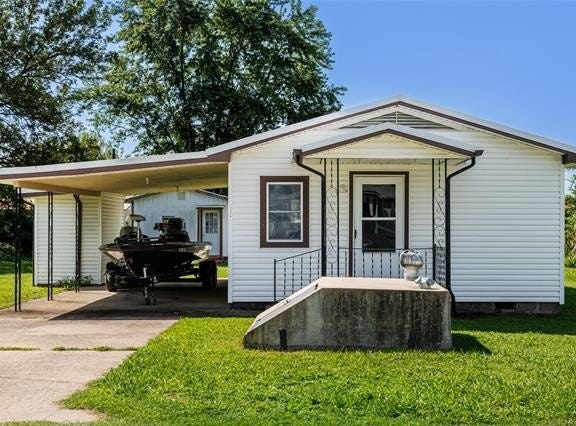 60383 E 253rd Road, Grove, OK 74344