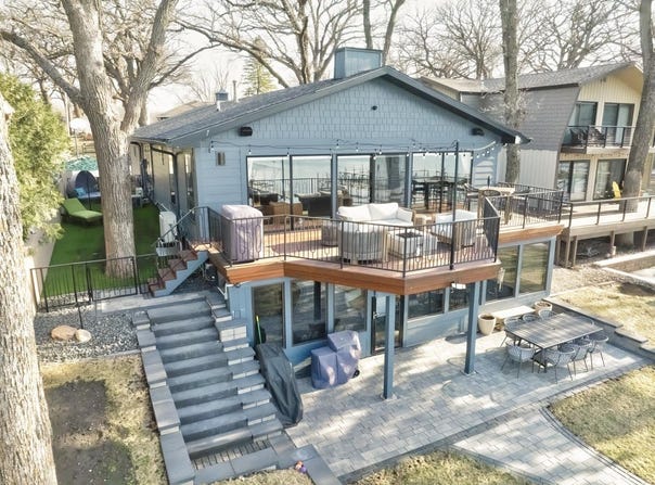 1001 Oak Place, Milford, IA 51351