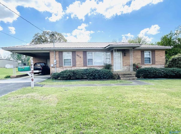 5376 County Road 28, Crossville, AL 35962
