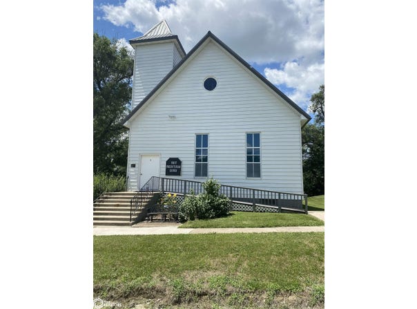 304 Walnut, Lucas, IA 50151