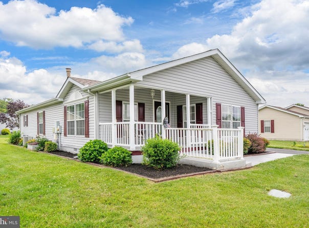 504 WEAVER Drive, DOVER, DE 19901