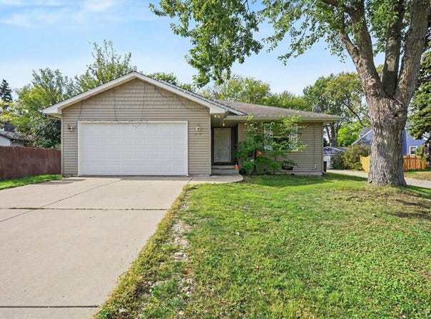 1550 41st Avenue NE, Columbia Heights, MN 55421