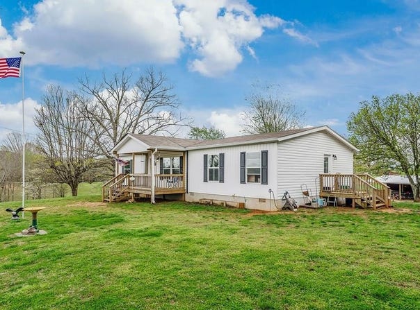 926 County House Rd., SPARTA, TN 38583