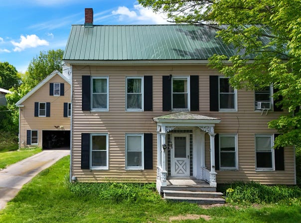 26 Unity Road, Albion, ME 04910