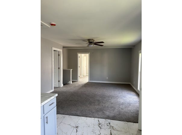 556 4th Avenue, Aurora, IL 60505