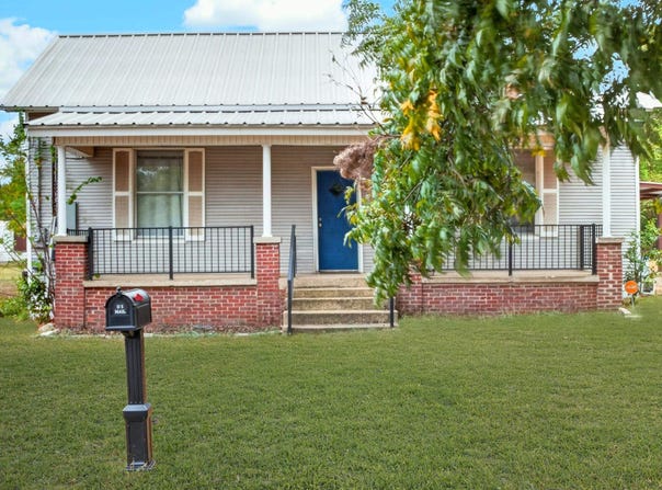 102 Poplar St., Marshall, TX 75670