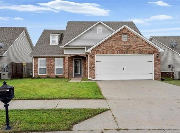 40 E Fairlane Place, Sapulpa, OK 74066