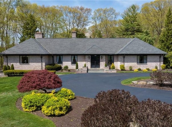 136 White Birch Circle, Scituate, RI 02831