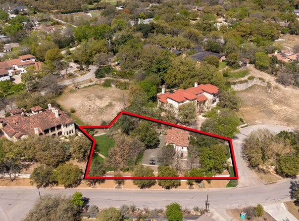 728 Garraty Circle, Terrell Hills, TX 78209