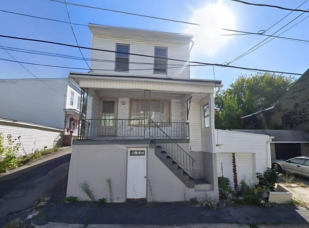 422 W Lloyd Street, Shenandoah, PA 17976