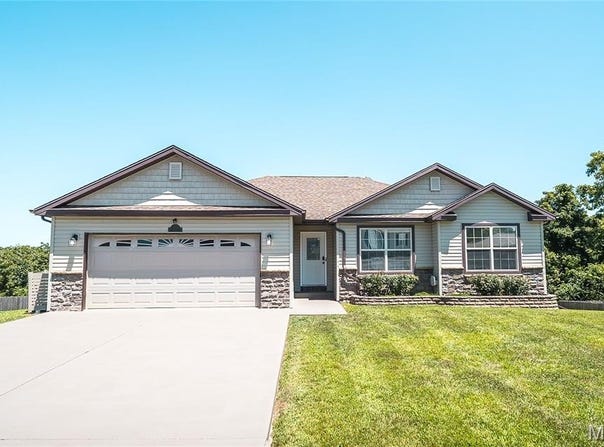 115 Creek View Drive, St Robert, MO 65584