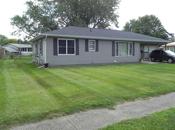 329 N Lakeview Avenue, Sturgis, MI 49091