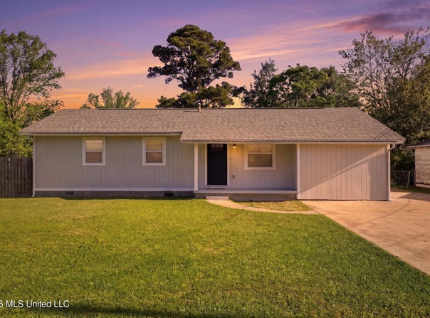 112 Park Lane Drive, Long Beach, MS 39560