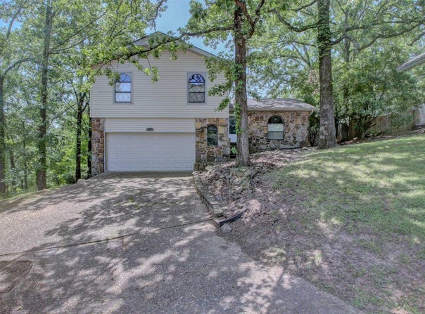 11 Stoney Ridge Lane, Maumelle, AR 72113