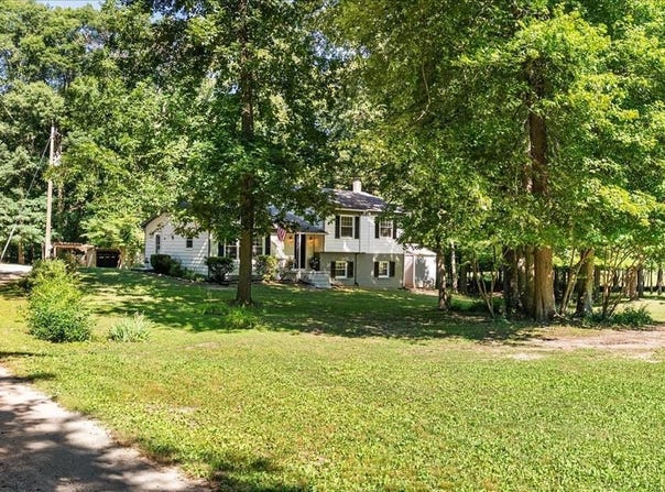 2829 Winningham Road, Crewe, VA 23930