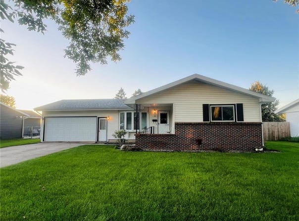 14 Westwood Acres, Morris, MN 56267
