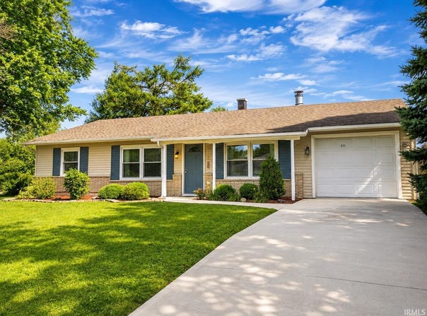 211 Sara Drive, New Haven, IN 46774