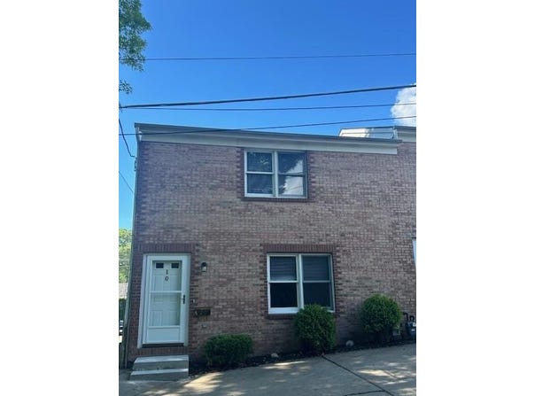 10 Walden Avenue, Wheeling, WV 26003
