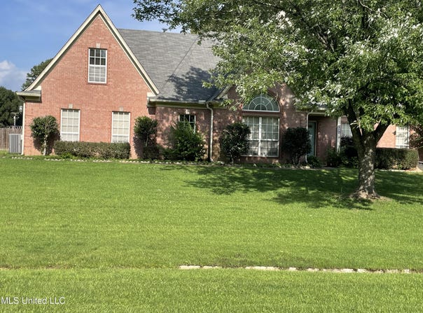 5486 Hurt Road, Horn Lake, MS 38637