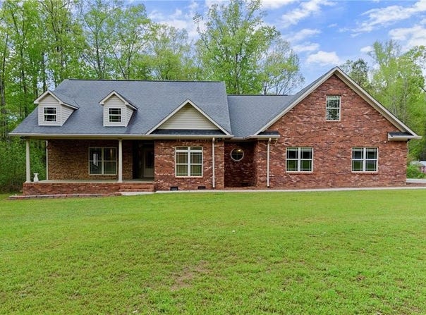 204 Rollingwood Circle NW, Rome, GA 30165