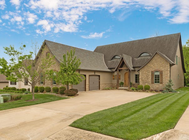 3810 E Cherry Street, Springfield, MO 65809