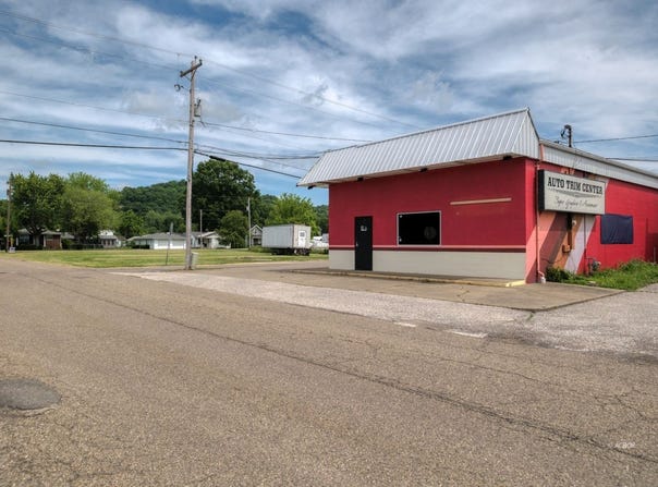 18 Berger Ave, Gallipolis, OH 45631