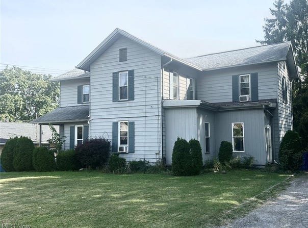 574 Spring Street, Struthers, OH 44471