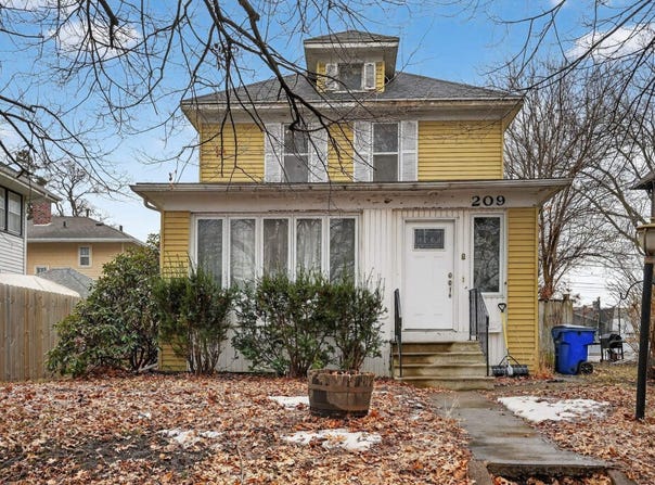 209 Kingsley Avenue, Waterloo, IA 50701