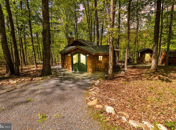 326 PREACHER LANE, GREAT CACAPON, WV 25422