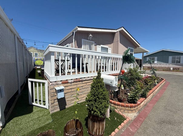 6301 Warner Avenue, Huntington Beach, CA 92647